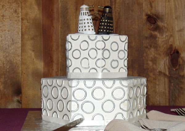 Dalek Cakes Seriously Man this is so twisted and fantastic it makes me 